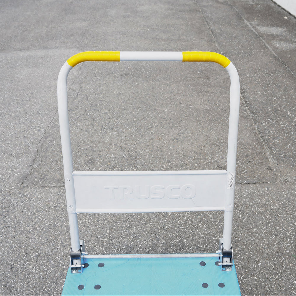 伸びる台車用グリップテープ