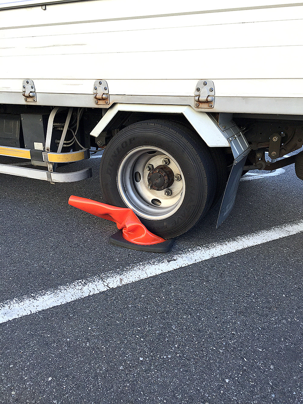 PVCコーン700反射